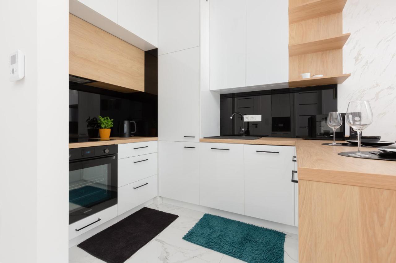 Warsaw Kotsisa Apartments With Parking By Noclegi Renters Eksteriør bilde